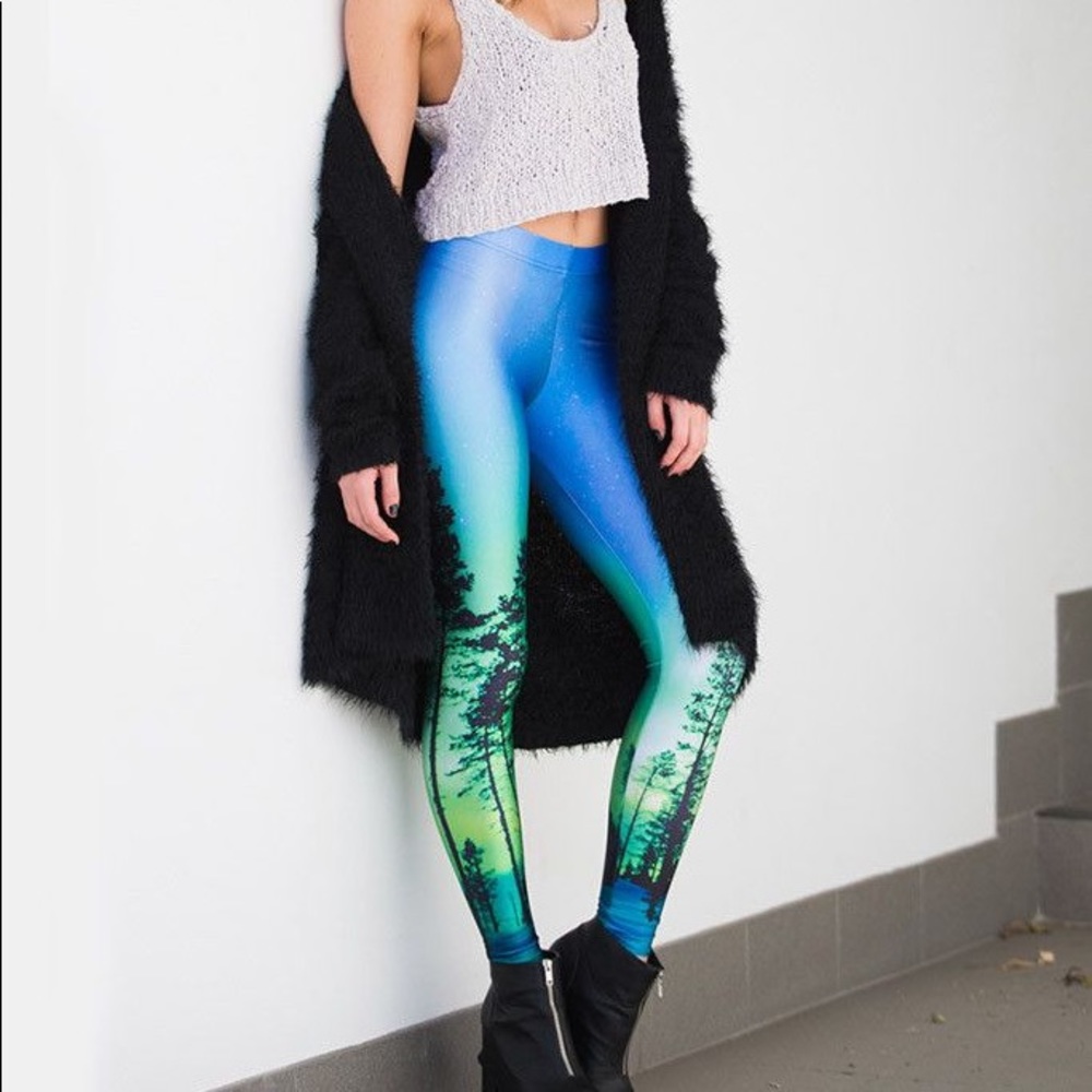 Black milk aurora Skye leggings size M